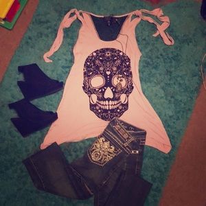 Skull tank top!